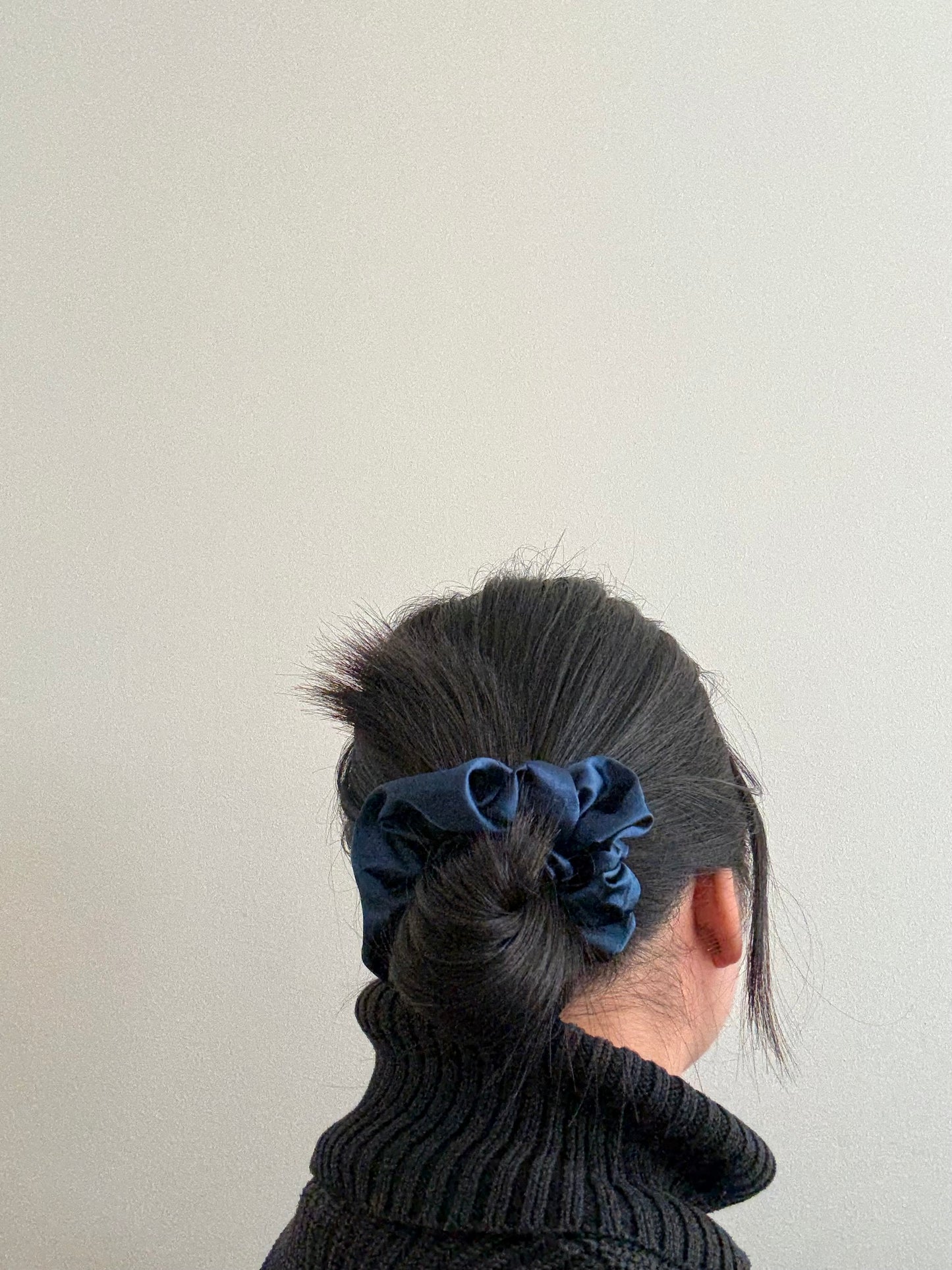 ’Navy’ Satin Scrunchie M