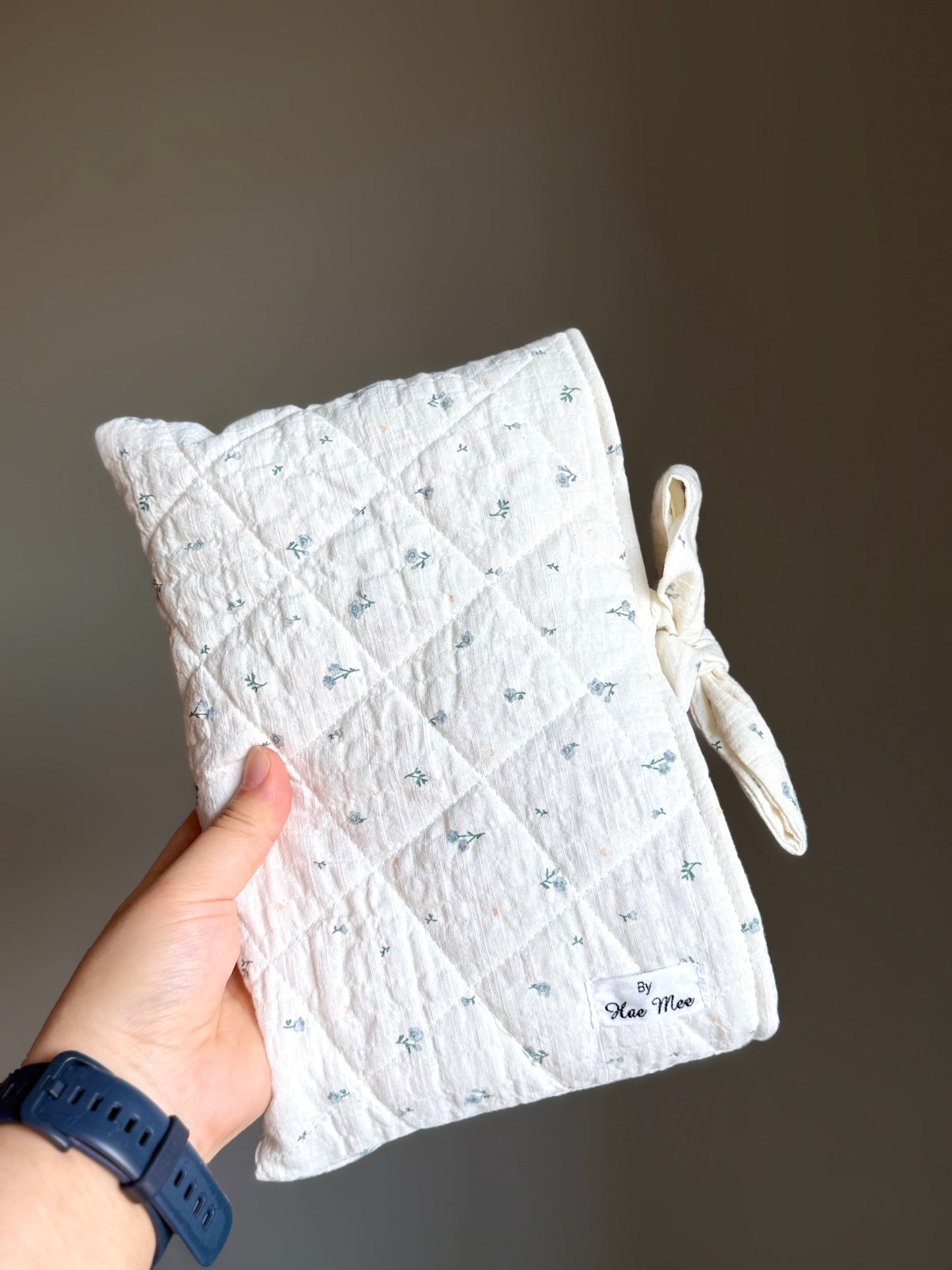 Book sleeve Pocket